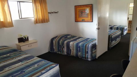 Siesta Villa Motel - Accommodation Rockhampton 4