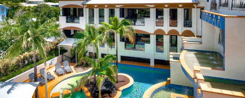 Regal Port Douglas - Accommodation Rockhampton 4