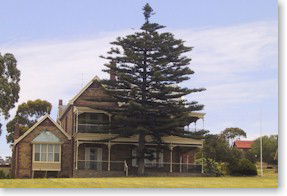 Boston House Motel - Accommodation Rockhampton 0