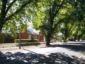 Bacchus Marsh Avenue - Accommodation Rockhampton 1