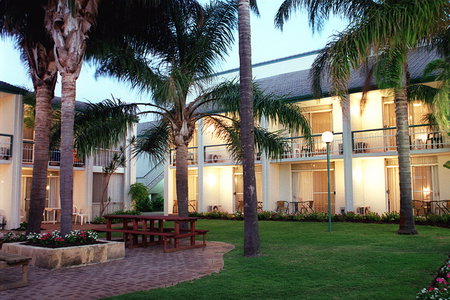 Mandurah Gates Resort - Accommodation Rockhampton 0