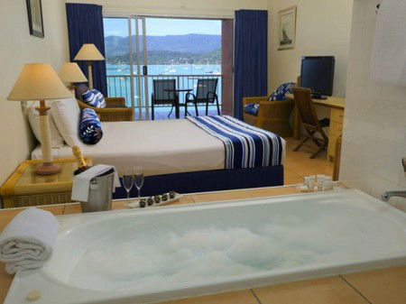 Coral Sea Resort - Accommodation Rockhampton 5