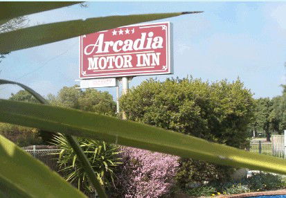 Arcadia Motor Inn - Accommodation Rockhampton 2