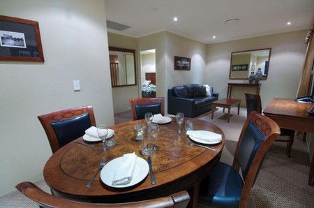 Saumarez Ponds NSW Accommodation Rockhampton