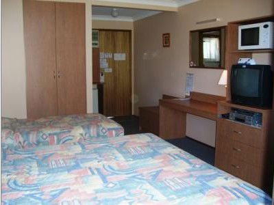 Bridge View Motel - Accommodation Rockhampton 2