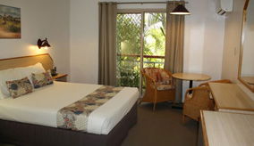 Colonial Village Motel - Accommodation Rockhampton 0