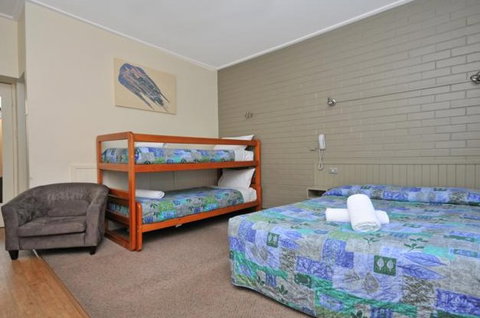 The Elm Motel - Accommodation Rockhampton 3