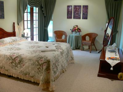Armadale Cottage B And B - Accommodation Rockhampton 2