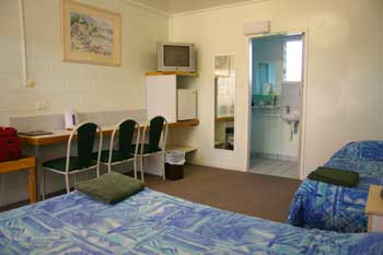 Cooroy Motel & Caravan Park - Accommodation Rockhampton 1