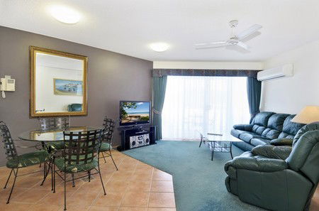 White Crest Luxury Apartments - Accommodation Rockhampton 5