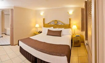Regal Port Douglas - Accommodation Rockhampton 3