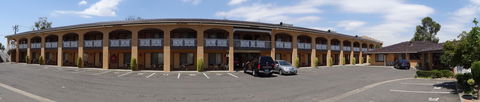 Lake View Motel - Accommodation Rockhampton 2