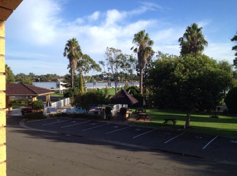 Lake View Motel - Accommodation Rockhampton 6