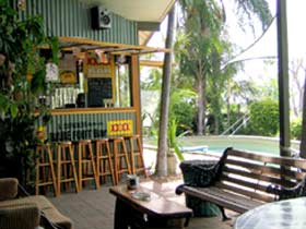 Backpackers By The Bay - Accommodation Rockhampton 0