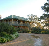 Lindsay House