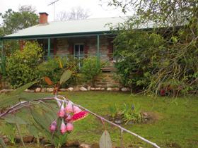 Naimanya Cottage - Accommodation Rockhampton 0