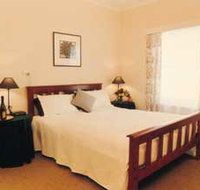 The Farm House - Accommodation Rockhampton