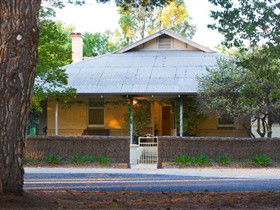 Mill Cottage Loxton - Accommodation Rockhampton 0