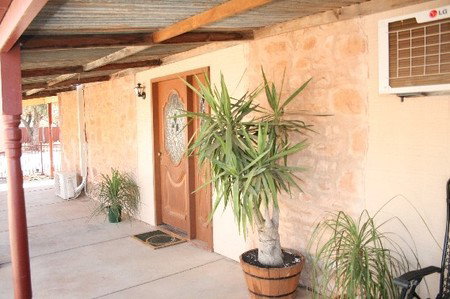 Meaney's Rest - Accommodation Rockhampton 1