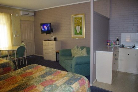 Lake View Apartments - Accommodation Rockhampton 1