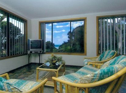 Loverings Beach House - D'estrees Bay - Accommodation Rockhampton 1