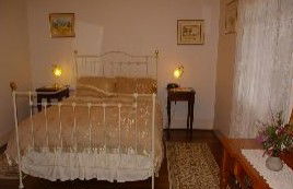 Naimanya Cottage - Accommodation Rockhampton 1
