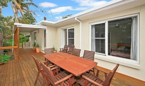 Sea Sand And Scrub Holiday House - Accommodation Rockhampton 9