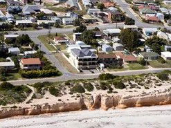 The Lighthouse Accommodation - Accommodation Rockhampton 2