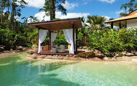 Misty Mountains Tropical Rainforest Romantic Retreat - Accommodation Rockhampton 1