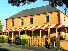 Meredith House And Mews - Accommodation Rockhampton 0