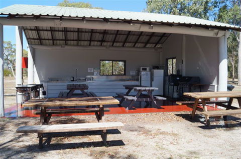 Rainbow Waters Holiday Park - Accommodation Rockhampton 5