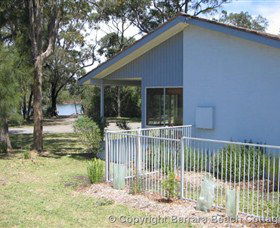Berrara Beach Cottage - Accommodation Rockhampton 0