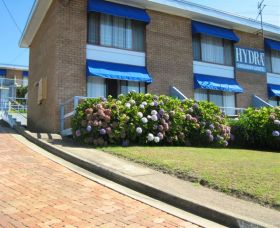 Hydra Holiday Units - Accommodation Rockhampton 0