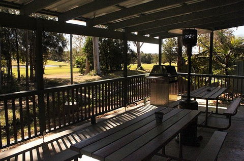 Golf View Motel - Accommodation Rockhampton 3