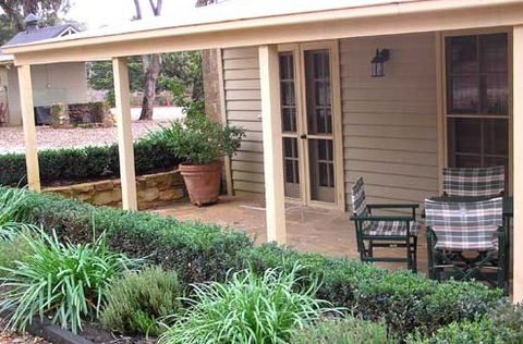 Byronsvale Bed & Breakfast - Accommodation Rockhampton 1