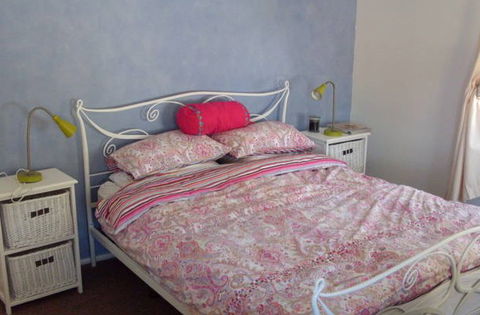 Bush And Bay Cottage - Accommodation Rockhampton 3