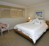 Absolute Waterfront at Hyams Beach - Elandra - Accommodation Rockhampton