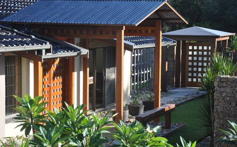Beachfront House - Accommodation Rockhampton 3