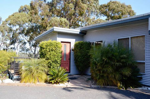 Boardwalk House - Accommodation Rockhampton 5