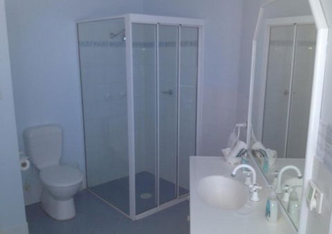 Breakers Apartments Mollymook - Accommodation Rockhampton 4