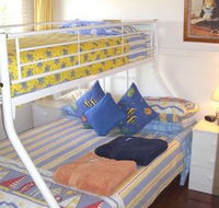 Calm Waters Waterfront Cottages - Accommodation Rockhampton