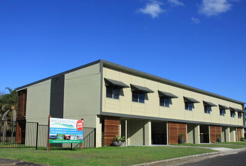 Maclean Stays - Accommodation Rockhampton 0