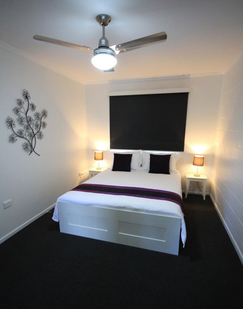 Maclean Stays - Accommodation Rockhampton 2
