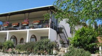 Sages Haus Bed And Breakfast - Accommodation Rockhampton 0
