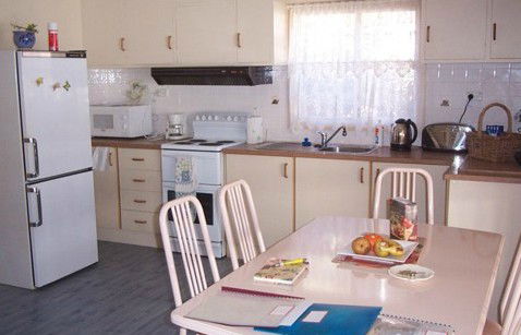 Azalea Cottage - Accommodation Rockhampton 0