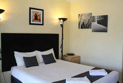Taree Highway Motor Inn - Accommodation Rockhampton 0