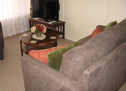 Bluebell Cottage - Accommodation Rockhampton 0