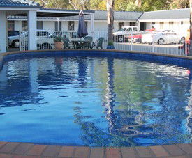 The Coach House Hotel Motel - Accommodation Rockhampton 1