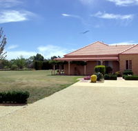 Fairways Bed and Breakfast at Jerilderie - Accommodation Rockhampton