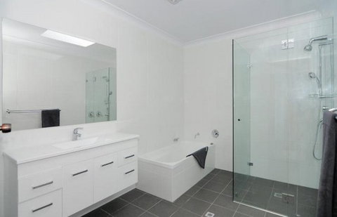Baileys, Gerringong - Accommodation Rockhampton 4